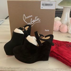 Christian Louboutin Size 38 Black Heels